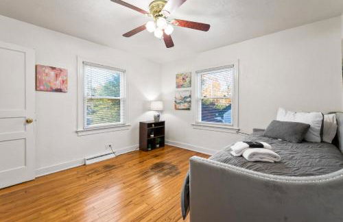 Home Near Downtown Mall & Belmont - Foto 38