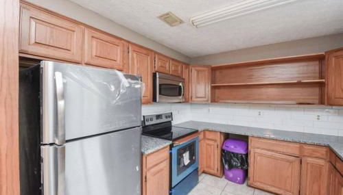 4BR Family Getaway, Pets Welcome, Self Check In! - Foto 5, stove, pet friendly, toaster, minibar