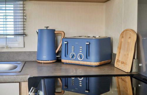 Host and Stay - 421 Wooler Park - Photo 11