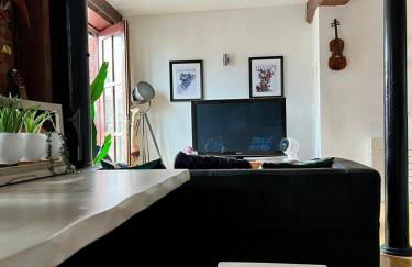 2 Bed Duplex Penthouse Apartment by Mathew Street Sleeps 6 - Foto 7