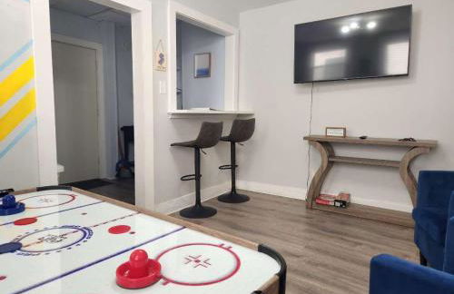 Beachcrest- Easy Walk to Tropicana & Casinos! - Foto 23