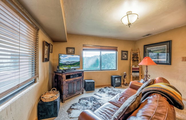 Neeley Mountain House by Ruidoso Vacation Rentals - Photo 22