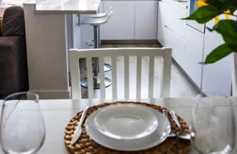 Lujoso ático entre 2 playas con garaje, terraza, vistas y wifi - Foto 11