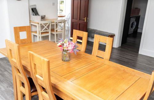 Northfield Cottage, Games & Arcade Room, Dog Friendly HS2, NEC, BHX, M42, Family Gatherings, Contractors, Hot Tube Hire Optional - Foto 30