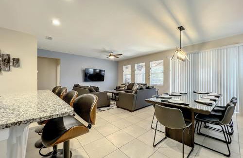 Solterra Resort Davenport FL Clubhouse Area - 7 Bedroom 6 Bath Home with Private Pool Spa - Lazy River 20 min from Disney - Foto 21