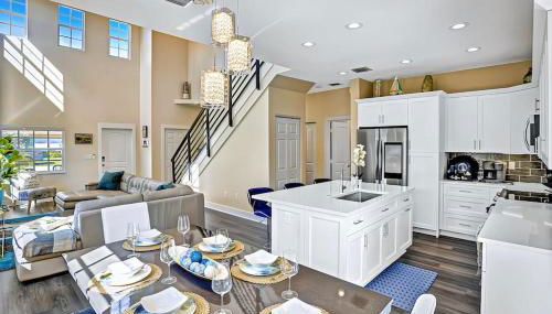 New Designer's Dream Delray Beach Oasis Heated Pool, Large Patio, Close to the Ave - Photo 5