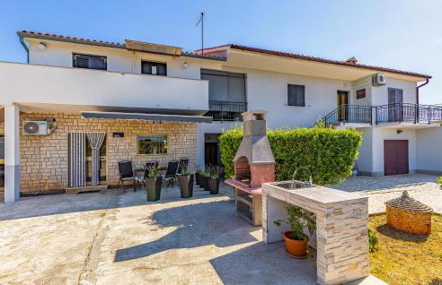 Lovely Apartment In Peruski - Foto 6