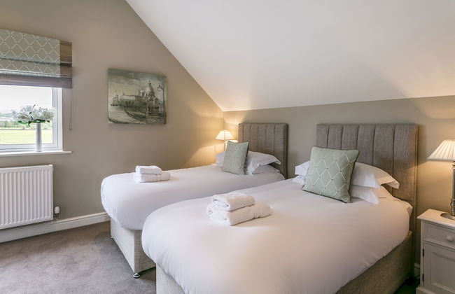 The Townhouses @ Carus Green - Photo 21