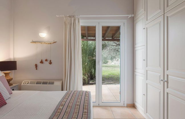 Aelia & Melitta Villas - Photo 9