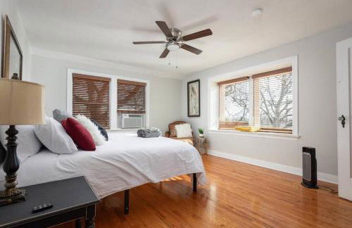 Grand Performance Home 3 min to Downtown, Stockyard, AT&T - Photo 24