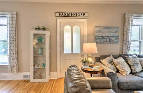 Bright Clear Lake Getaway, 4 Blocks to Downtown! - Foto 5