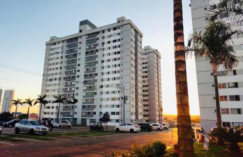 Apto Confortável - Supermercado Bahamas ao lado - Foto 28