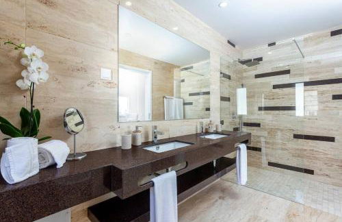 Luxury Vau Beach Villa with Private Heated Pool - Foto 12