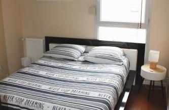 Cosy Appart - Proche Eurexpo - Balcon - Parking - Spacieux T2 - Foto 4