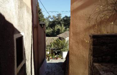 Traditional House with Loft -Michalis' House in Kouramades- - Foto 11