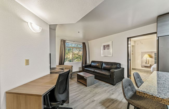 Metro Chandler Extended Stay - Photo 12