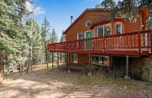 Deer-Friendly Cabin with Mountain Views and Fire Pit - Foto 32