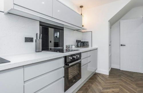 Parkside 2 bedroom house near Dunfermline & Edinburgh - Photo 14