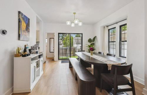 Luxury Olivewood Oasis - 13 mins to Cleveland - Foto 12