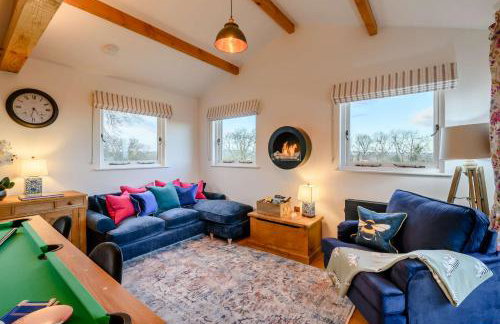 Yorkshire Dales Retreat with Hot Tub & Garden - Photo 12