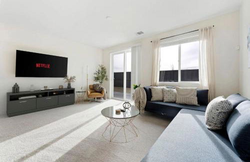 Stylish Sleek 4BR Nevada Home Near Downtown Reno - Foto 45