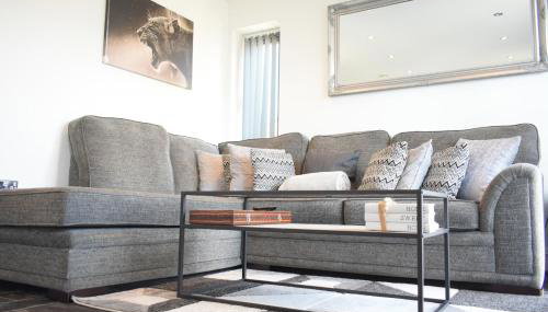 Luxury 2 Bedroom Northampton Townhouse with Balcony - Foto 4