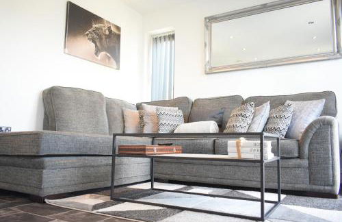 Luxury 2 Bedroom Northampton Townhouse with Balcony - Foto 4