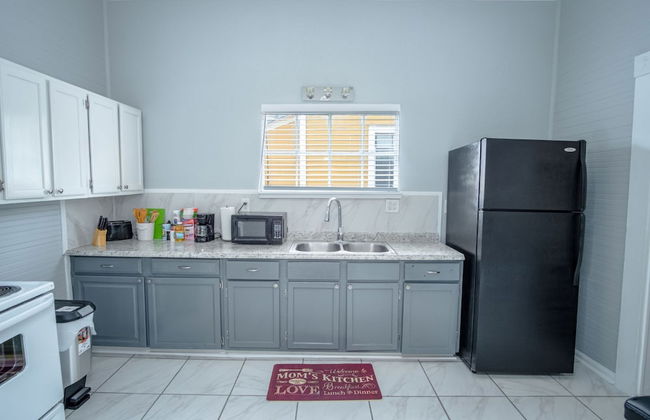 Stunning 2br/1ba Historic Pad Few Steps Downtown - Foto 13