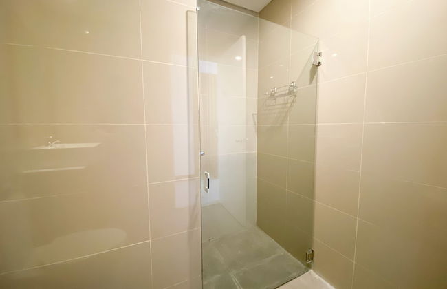 Cozy Living Studio (No Kitchen) At Sentraland Semarang Apartment - Foto 9