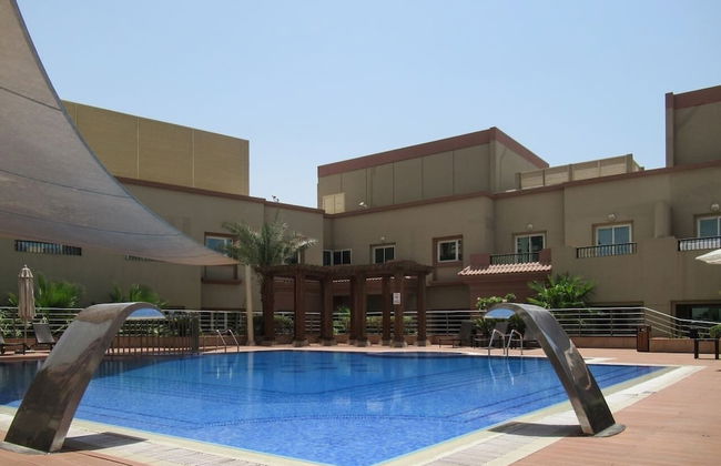 Outstanding 2BR in Serene JVT Neighborhood! - Photo 16