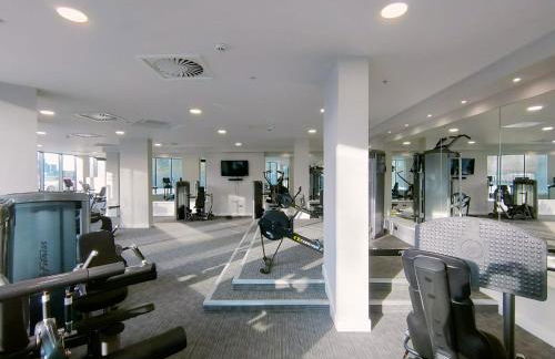 Snuggle Inn - Riverside Apartments - Views Over looking London River Thames, Close to O2 Arena, London Excel, London City Airport, Thames Clipper- River Boat Service, Woolwich Ferry, Onsite parking, TWIN ROOM OPTION available - Foto 30