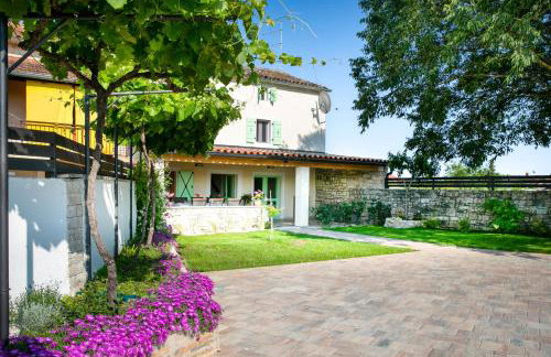 Adorable Holiday Home With Pool and Terrace - Foto 7