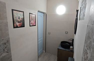 Home Glos ter - Photo 18