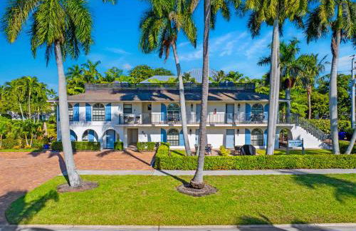 Le Monaco - Romantic 1 BR Condo Steps from 5th Ave S. Chic Coastal Retreat with King Bed and Beach Access. Perfect Location for Couples Near Dining, Shopping, and Naples Beach - Foto 4