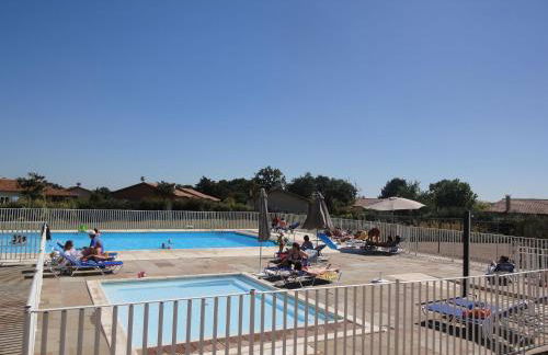 Luxe villa in Les Forges with BBQ Garden - Foto 16