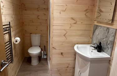 Croft 52 Cabins - Photo 18