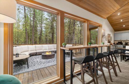 Treehouse Cabin Hot Tub Sauna Game Room - Foto 29