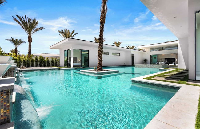 Sleeps 20 Pool, Hot Tub, & Pickleball Stay in Indio Bravo Villa #9 - Foto 8