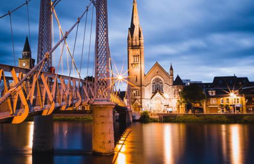 Comfortable, modern apartment with parking. Inverness. - Photo 21