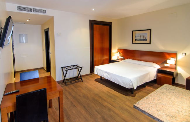 Hotel Apartamento Martín Alonso Pinzón - Photo 15