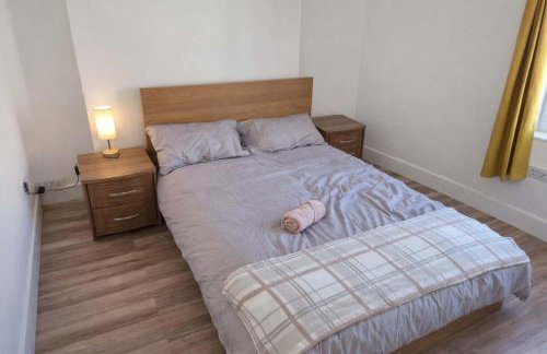 Central Modern Apartment -Sleeps 6 - Parking - Foto 5