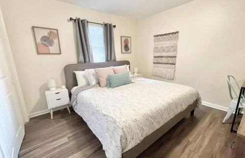 *Pristine Pad * King Bed *Duke * Long Term Stays* - Foto 1