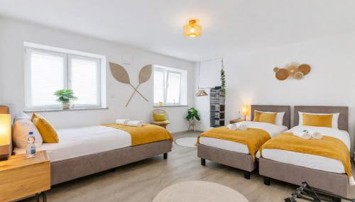 SONNENglück - Großes Apartment für 8 im Zentrum mit flexiblen Betten, Balkon & Parkplatz - Foto 4