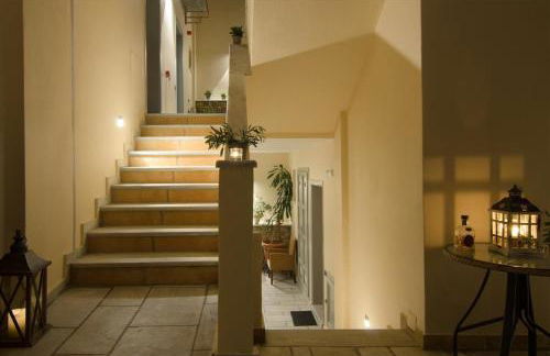 Harmony Hotel Apartments - Photo 5