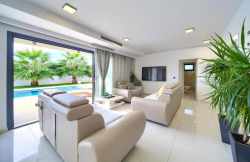 Villa LUMINOSA with outdoor and indoor pool and sauna - Foto 35