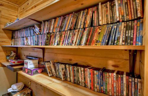 The Waters Edge Game room creek access firepit and tons of outdoor space - Foto 13