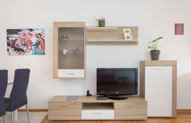 Cute and Sunny Studio in Zagreb With Balcony & Free Parking - Foto 16