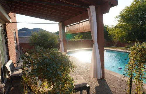 Peaceful Family Retreat Near AT&T Stadium, Texas Rangers, Six Flags, Epic Waters Indoor Waterpark, DFW Airport & More! - Foto 3