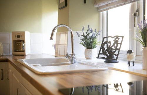 Burn Cottage - Photo 9