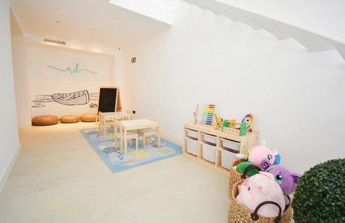 GALIHOST - RD Hotel Apartamento con piscina climatizada - Photo 40